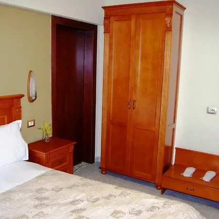 Hotel Millenium